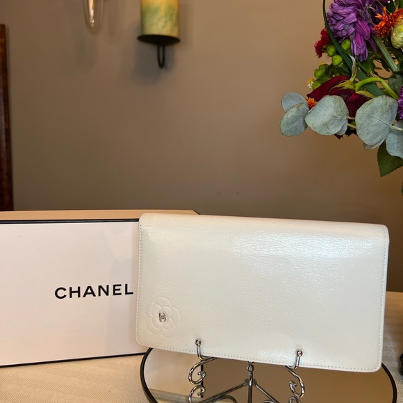 CHANEL Camelia Long Wallet FULL INCLUSION - Picture 5 of 14